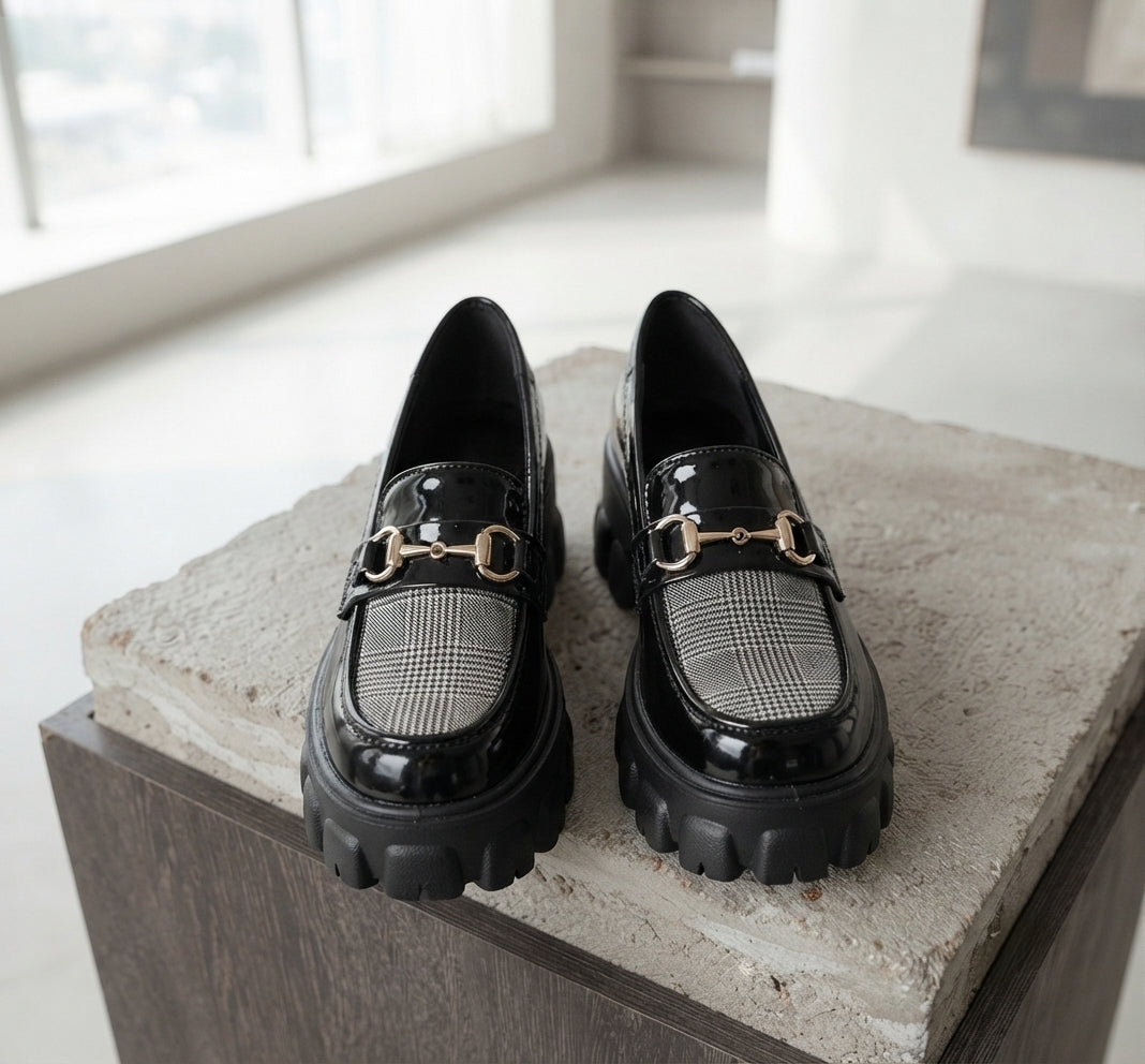 Women Fashion Boot Funky Loafer