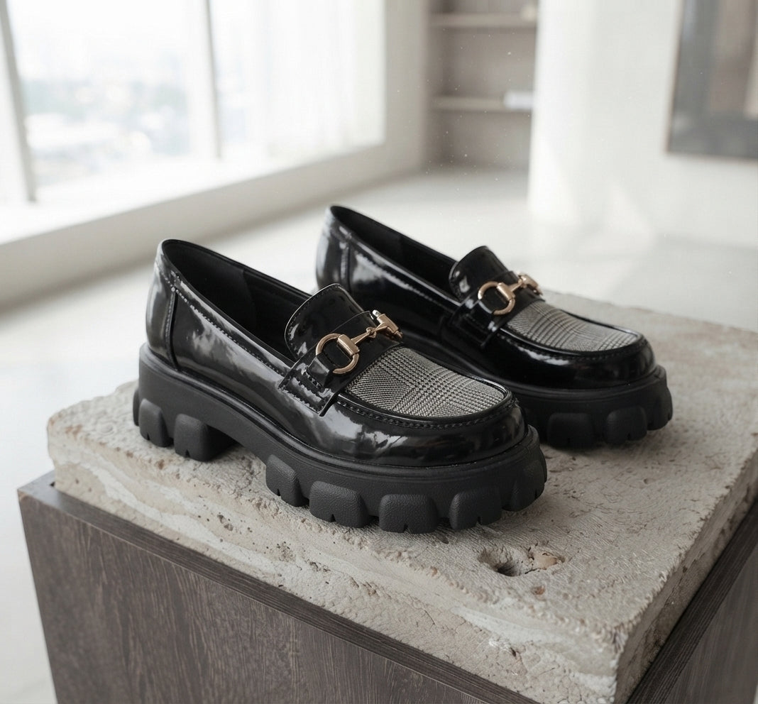 Women Fashion Boot Funky Loafer