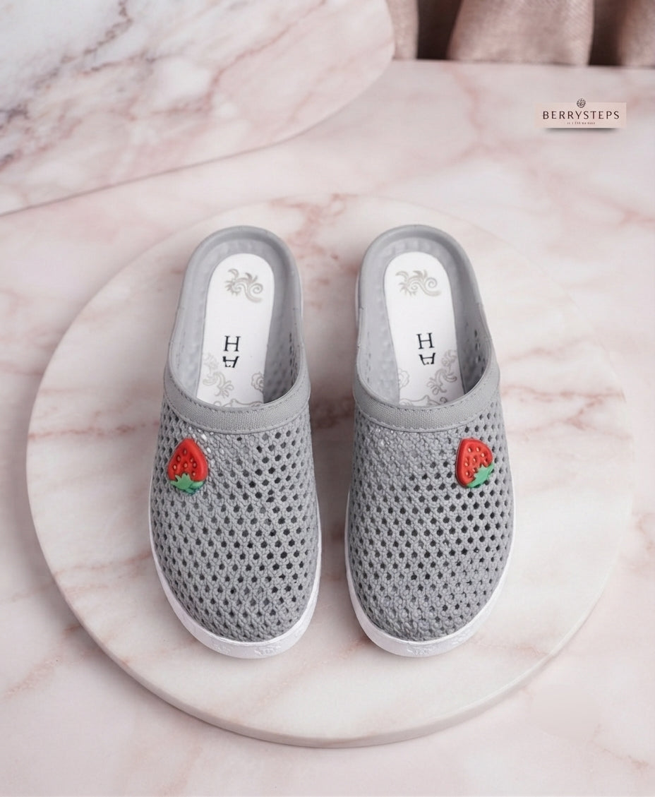 Latest Fashionable Flipflop & Slipper